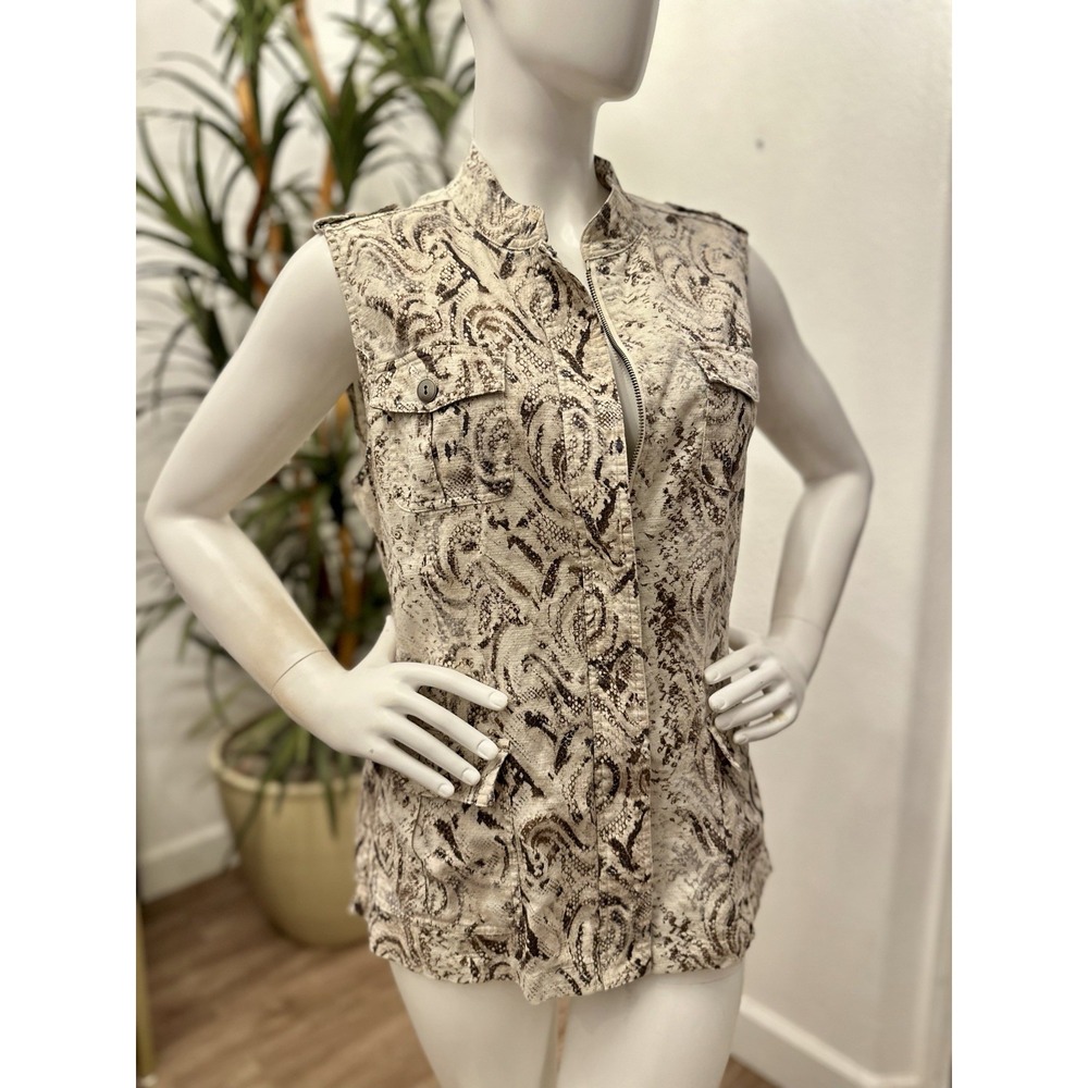Chicos Sleeveless Shirt Vest Jacket Size 3 L/XL Button Front Animal Print Classy